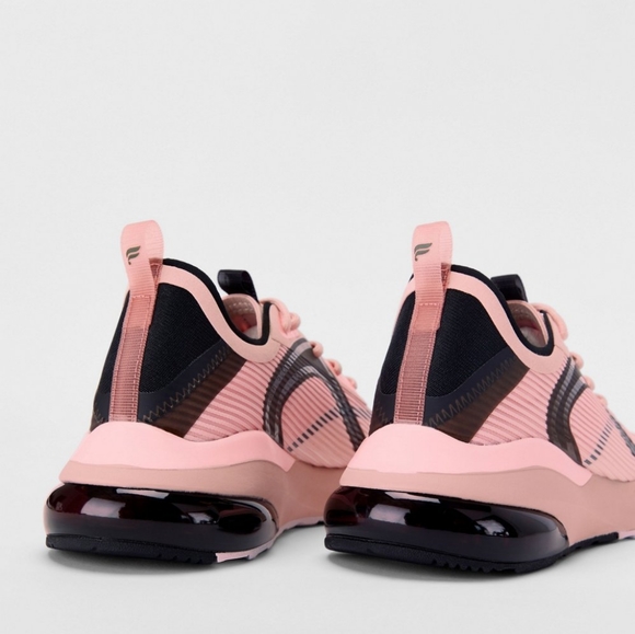 NWT Fabletics Manhattan Sneakers - Picture 5 of 5